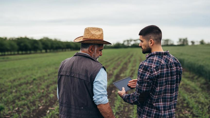 Conseiller agricole indépendant en France